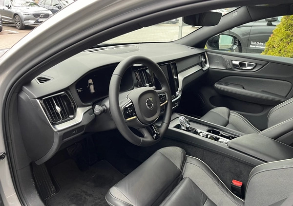 Volvo V60 cena 209000 przebieg: 11000, rok produkcji 2023 z Sędziszów małe 79